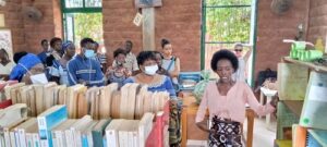 Bibliothèque- Kiougou -Gabriel –Nakoulma- 13 –ans- au –service- des- enfants