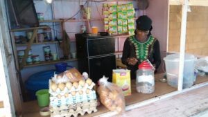 Bobo-Dioulasso- avec -25 –mille- francs- il -crée  -deux- blanchisseries- un –kiosque- et -un restaurant