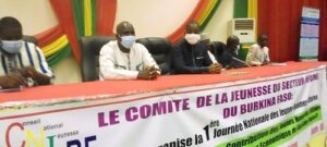 Entreprenariat-des -jeunes –du- secteur -informel -réfléchissent -sur -leur –contribution- au- développement- économique- du -Burkina Faso 